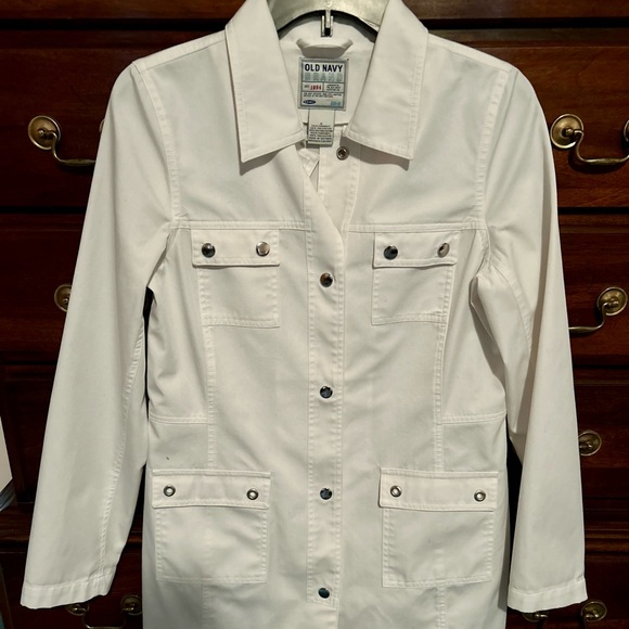 OLD NAVY WHITE RAIN JACKET - Picture 2 of 9